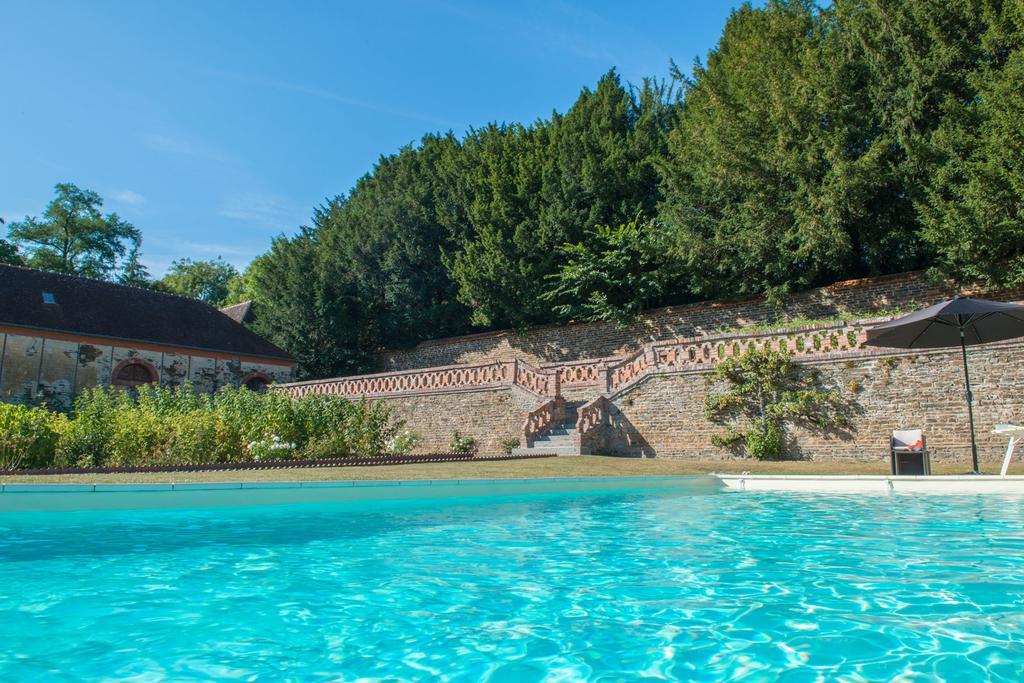 Le Manoir De Benedicte B&B Cahan Eksteriør billede