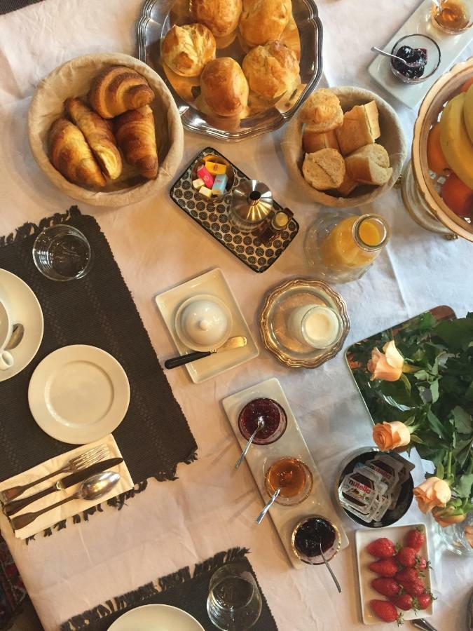 Le Manoir De Benedicte B&B Cahan Eksteriør billede